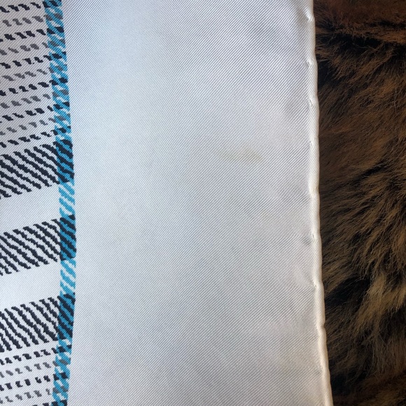 Authentic  Burberry Twill Silk Square Scarf - Picture 9 of 12